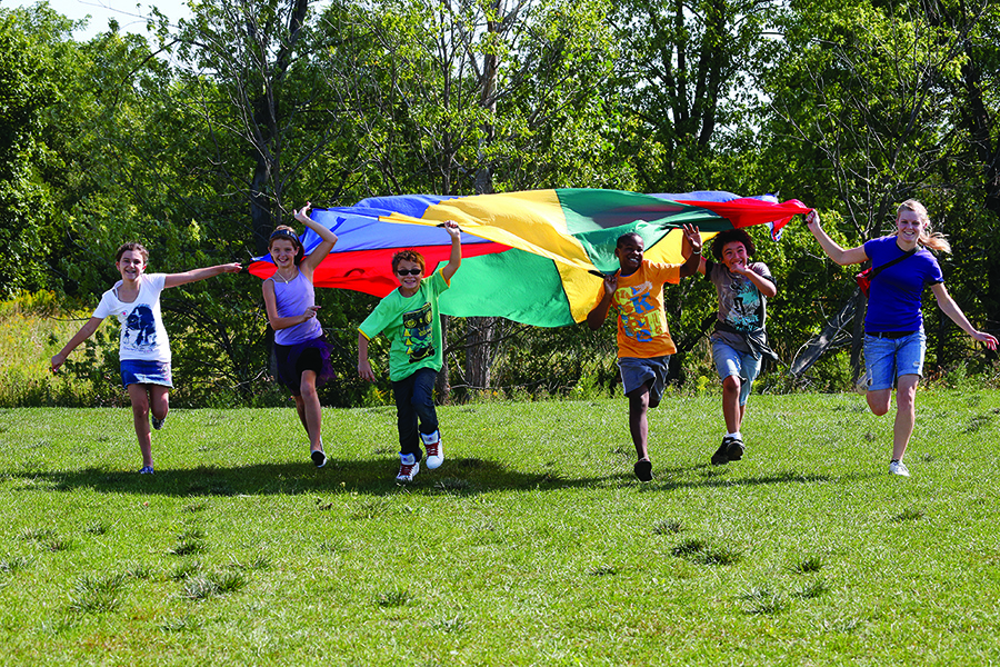 High Five Parachute Kids Web