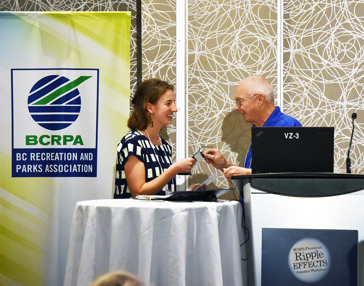 2019 Annika Dougperks Award2 R