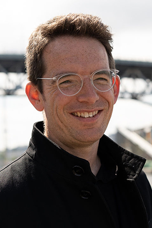 Paul Rigby Headshot R